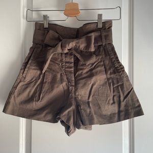 Aritzia Wilfred high waisted paperbag linen shorts - EUC